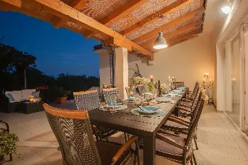 6-Bedroom Villa in Linardići (Krk) for 16 Guests