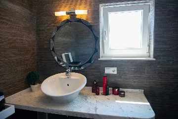 6-Bedroom Villa in Linardići (Krk) for 16 Guests