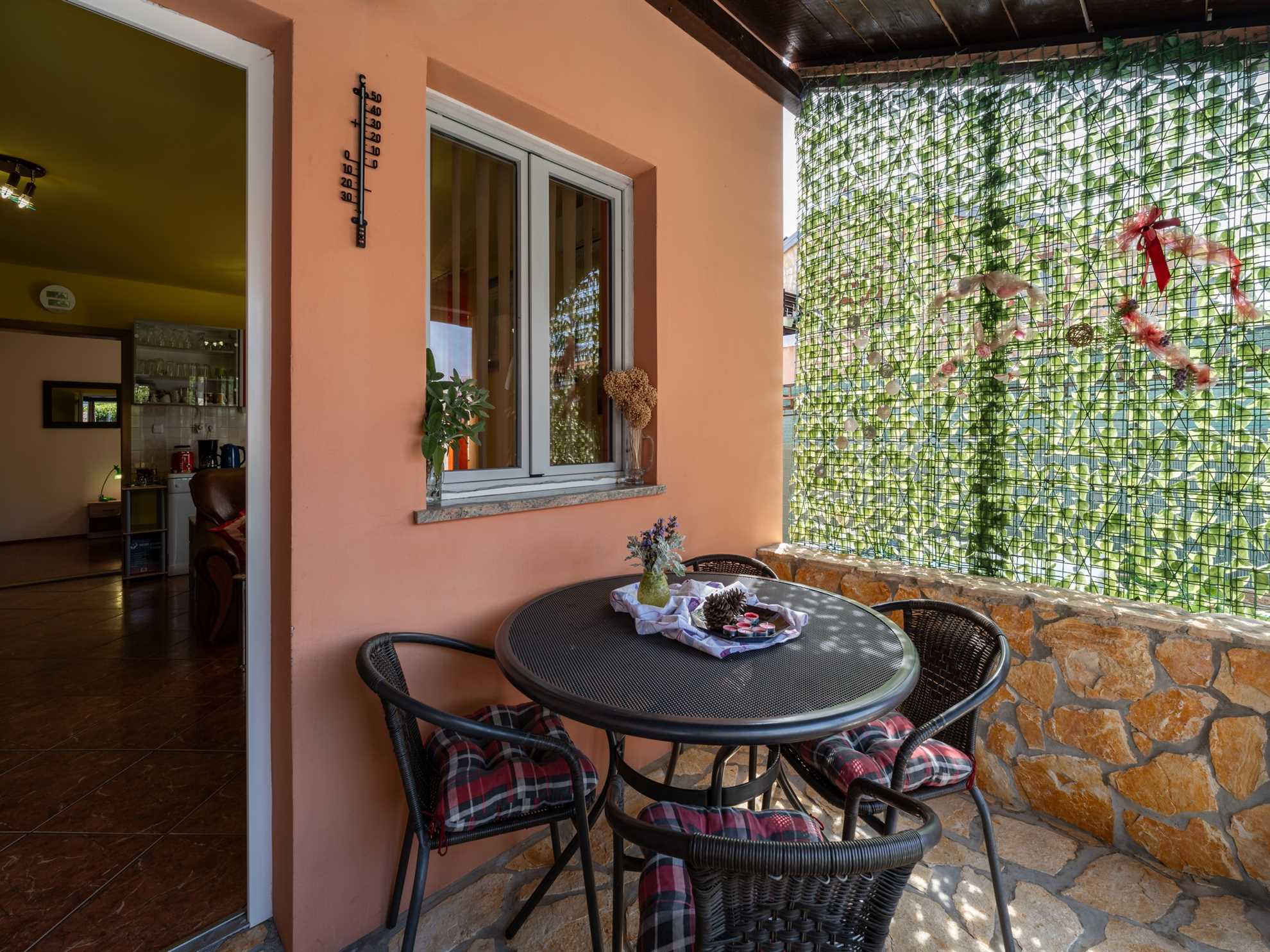 Holiday House Ana – Relaxing House with Heated Pool and Jacuzzi