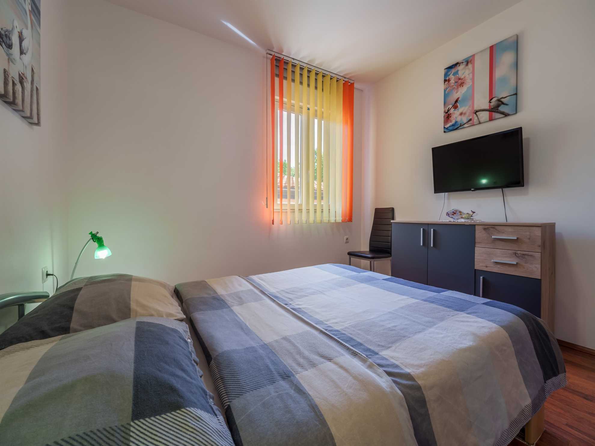 Holiday House Ana – Relaxing House with Heated Pool and Jacuzzi