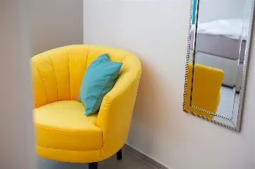 Barrier-Free 3-Bedroom Villa with Heated Pool, Rasopasno