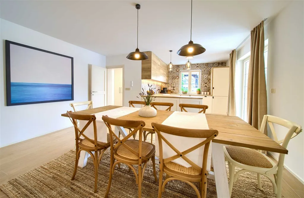 Villa in Rasopasno for up to 8 with Heated Pool