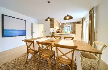 Villa in Rasopasno for up to 8 with Heated Pool