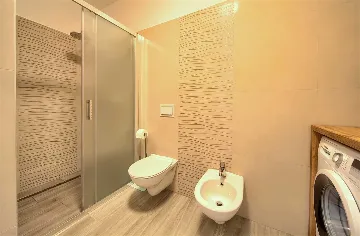 2-Bedroom Apartment with Private Pool, Kornić