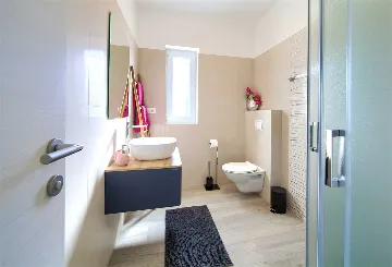 2-Bedroom Apartment with Private Pool, Kornić