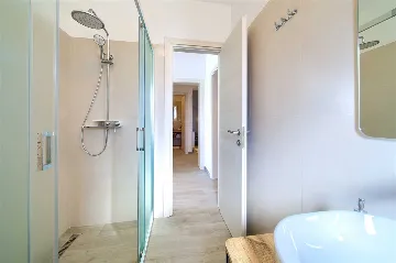 2-Bedroom Apartment with Private Pool, Kornić