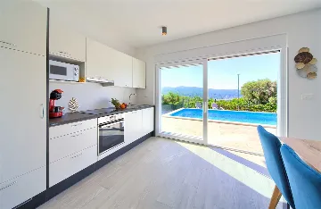 2-Bedroom Apartment with Private Pool, Kornić