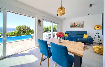 2-Bedroom Apartment with Private Pool, Kornić