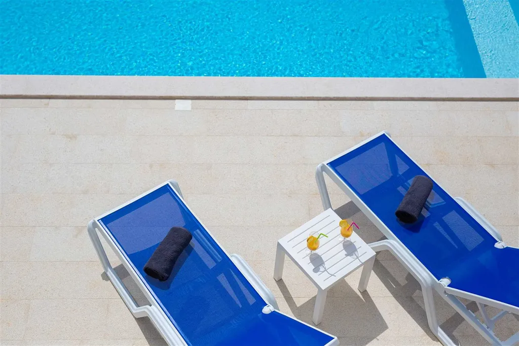 3-Bedroom Villa in Rasopasno (Krk) with Heated Pool