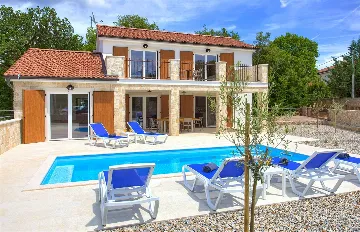 3-Bedroom Villa in Rasopasno (Krk) with Heated Pool