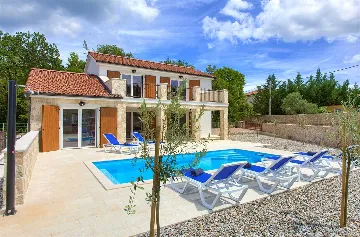 3-Bedroom Villa in Rasopasno (Krk) with Heated Pool