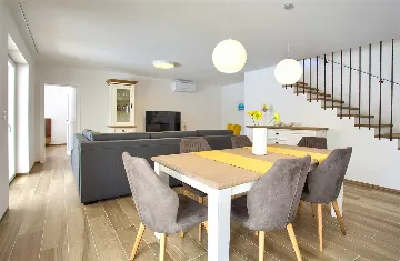 3-Bedroom Villa in Rasopasno (Krk) with Heated Pool