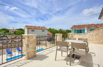 3-Bedroom Villa in Rasopasno (Krk) with Heated Pool