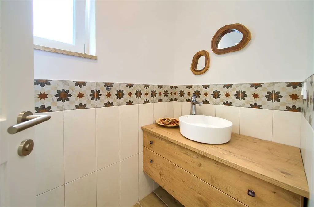 3-Bedroom Villa in Rasopasno (Krk) with Heated Pool