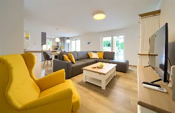 3-Bedroom Villa in Rasopasno (Krk) with Heated Pool