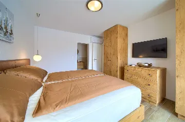 3-Bedroom Villa in Rasopasno (Krk) with Heated Pool