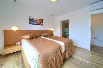 3-Bedroom Villa in Rasopasno (Krk) with Heated Pool