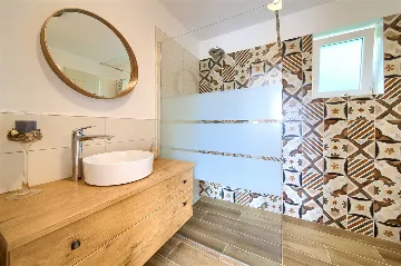 3-Bedroom Villa in Rasopasno (Krk) with Heated Pool