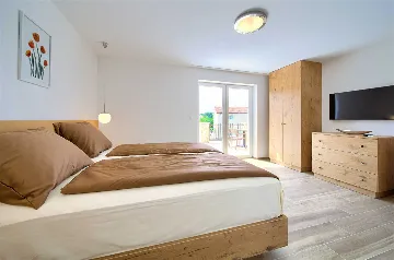 3-Bedroom Villa in Rasopasno (Krk) with Heated Pool