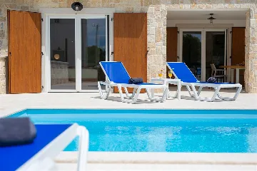 3-Bedroom Villa in Rasopasno (Krk) with Heated Pool