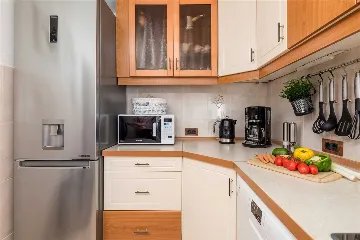 4-Bedroom Villa in Kras (Krk) for 8 Guests