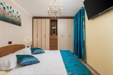 4-Bedroom Villa in Kras (Krk) for 8 Guests