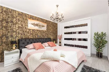 4-Bedroom Villa in Kras (Krk) for 8 Guests