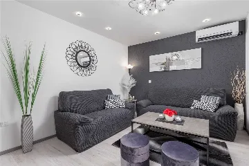 4-Bedroom Villa in Kras (Krk) for 8 Guests