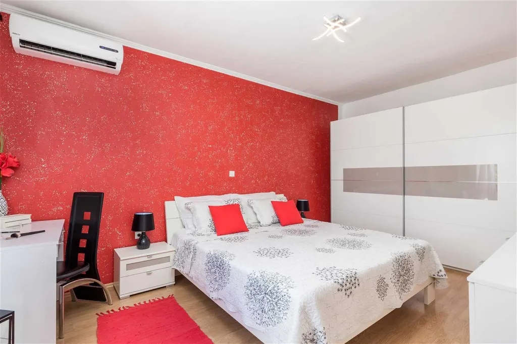 4-Bedroom Villa in Kras (Krk) for 8 Guests
