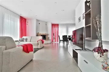 Villa in Štrika with Pool and Hot Tub