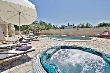 Villa in Štrika with Pool and Hot Tub