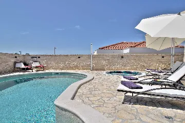 Villa in Štrika with Pool and Hot Tub
