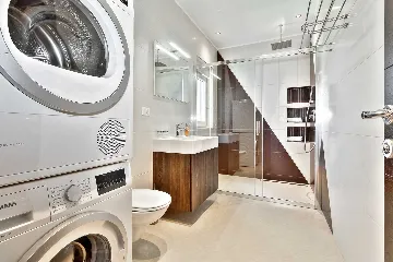 Villa in Štrika with Pool and Hot Tub