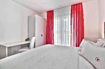 Villa in Štrika with Pool and Hot Tub