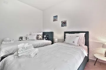 Villa in Štrika with Pool and Hot Tub