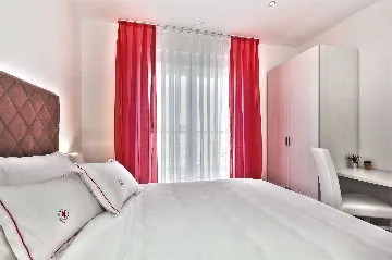 Villa in Štrika with Pool and Hot Tub