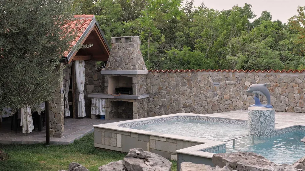 2-Bedroom Villa in Sveti Vid Dobrinjski (Krk), Croatia