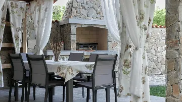 2-Bedroom Villa in Sveti Vid Dobrinjski (Krk), Croatia