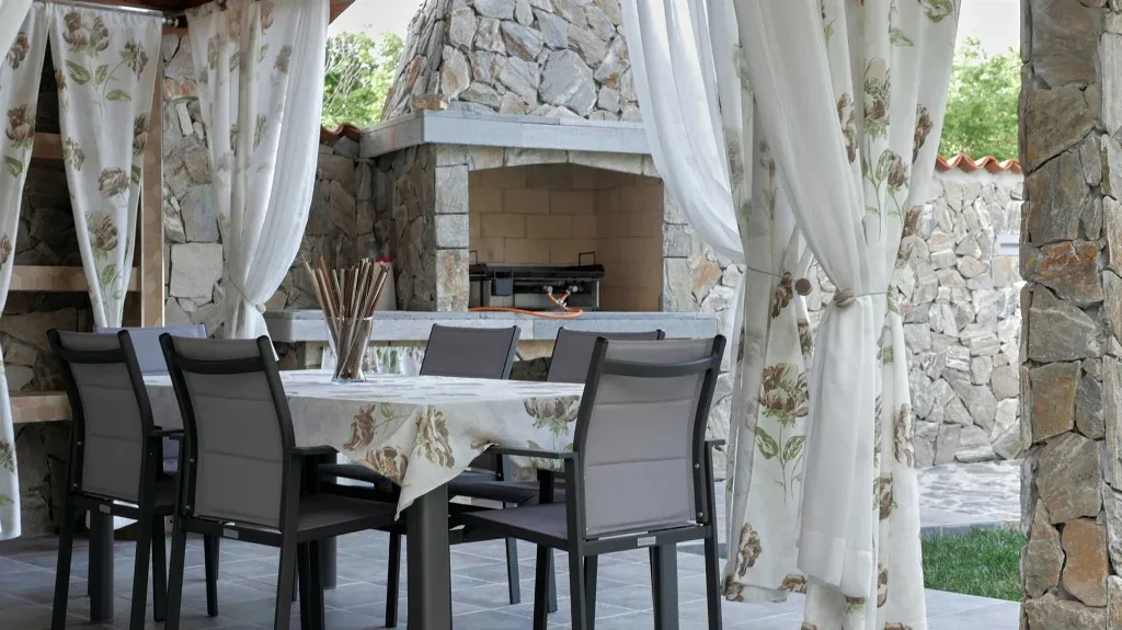 2-Bedroom Villa in Sveti Vid Dobrinjski (Krk), Croatia