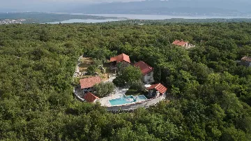2-Bedroom Villa in Sveti Vid Dobrinjski (Krk), Croatia