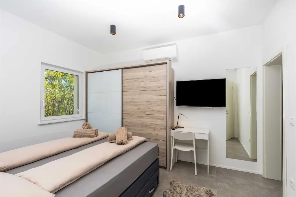 Villa in Gostinjac (Krk) with Heated Pool