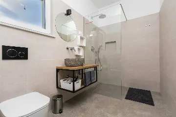 Villa in Gostinjac (Krk) with Heated Pool