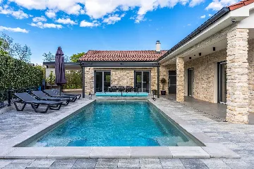 Villa in Gostinjac (Krk) with Heated Pool