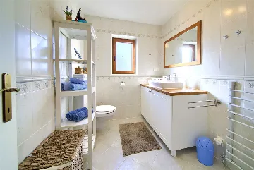 Villa with Pool and Sea View for 6 in Sužan