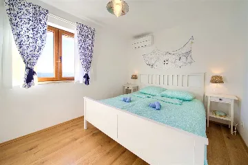 Villa with Pool and Sea View for 6 in Sužan