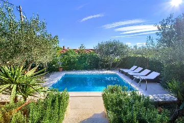 Villa with Pool and Sea View for 6 in Sužan