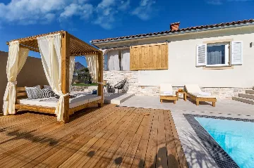 3-Bedroom Villa in Županje (Krk) for 7 Guests