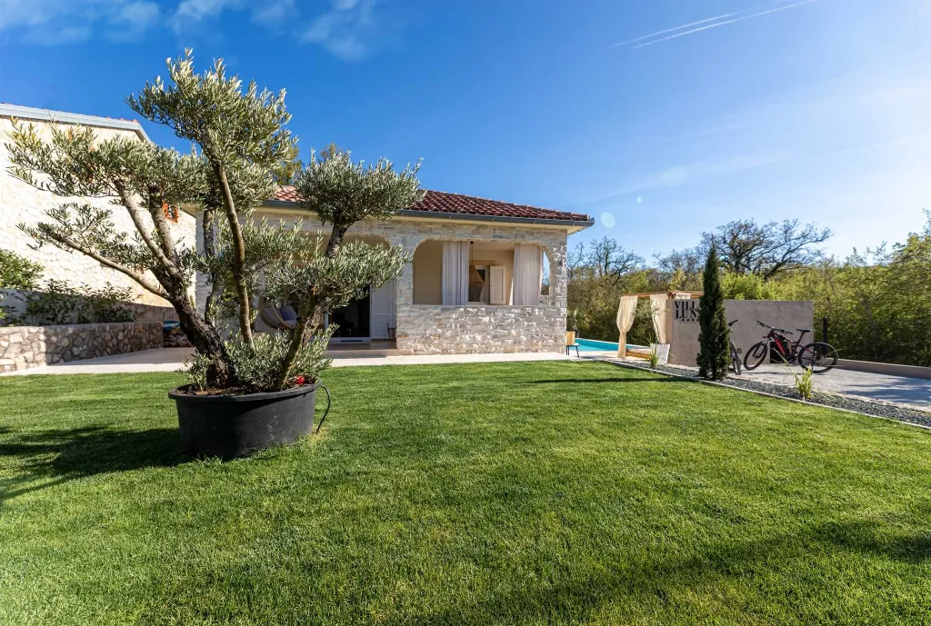 3-Bedroom Villa in Županje (Krk) for 7 Guests