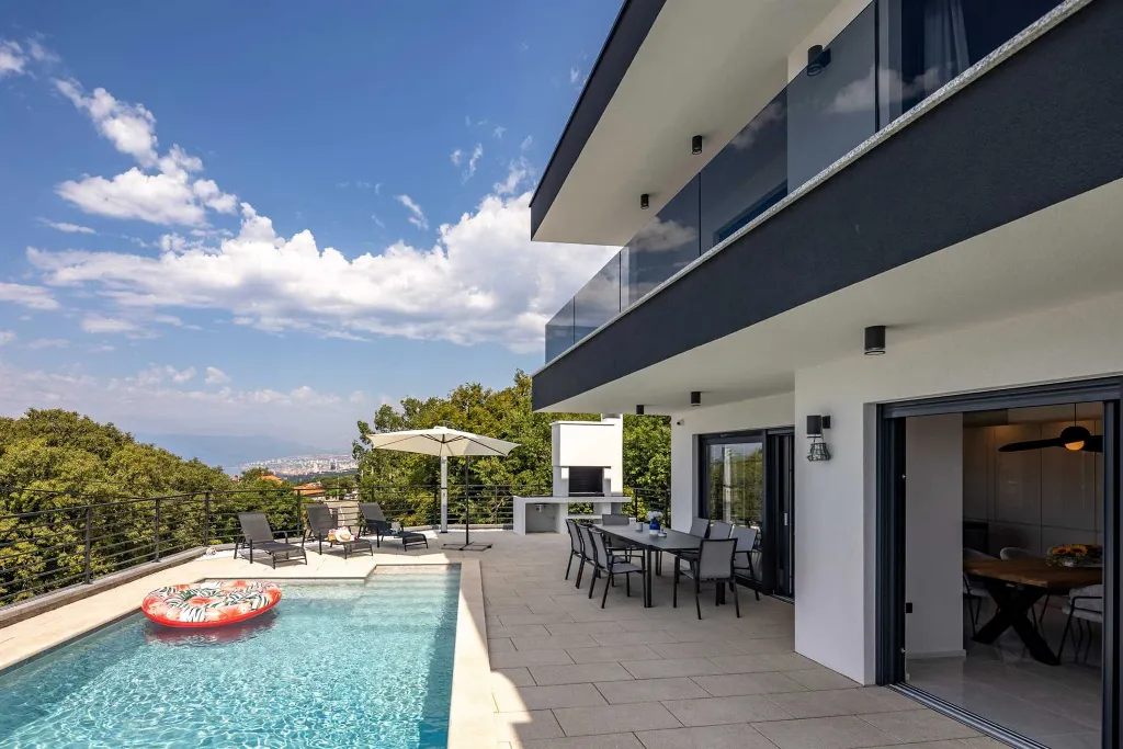 Villa in Kostrena for 8 with Heated Pool and Sea View