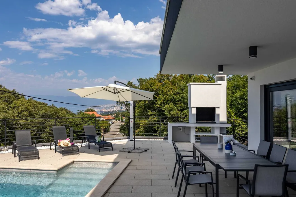 Villa in Kostrena for 8 with Heated Pool and Sea View